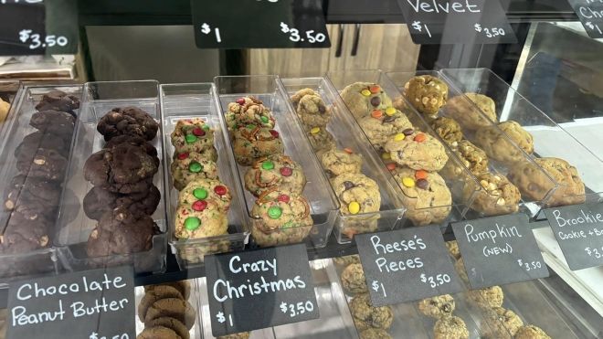 Variety of cookies 