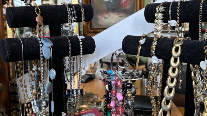 jewelry display 