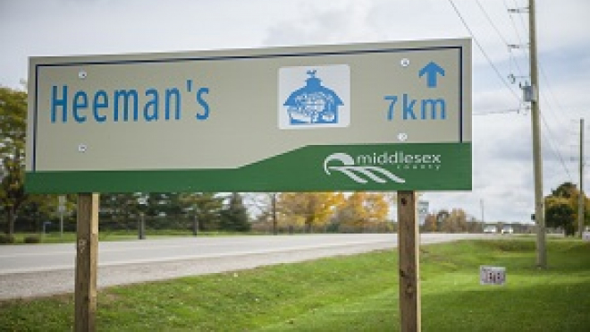 grassroutes sign directing to heemans 