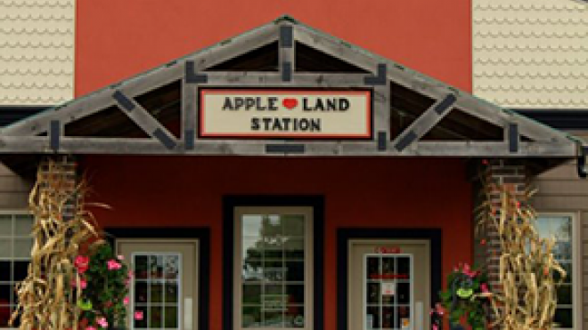apple land station entrance
