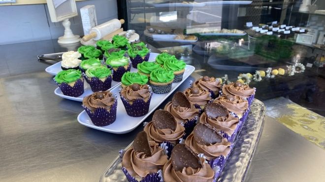 cupcakes from the bakery