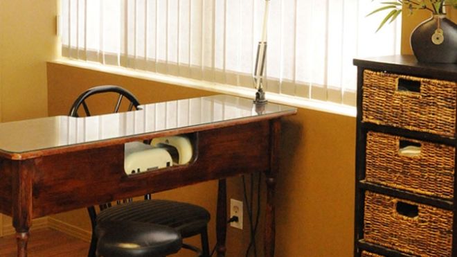 nail table