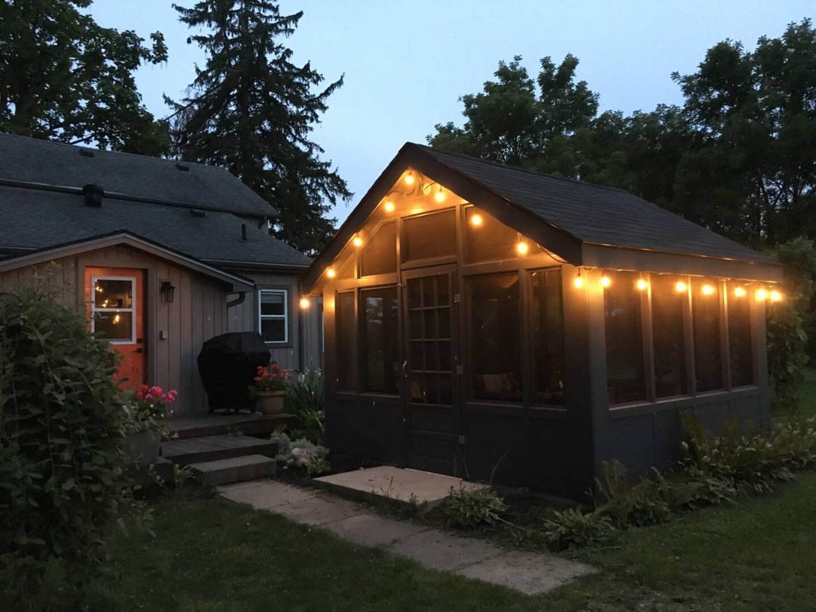 Laughing Goat Yoga airbnb