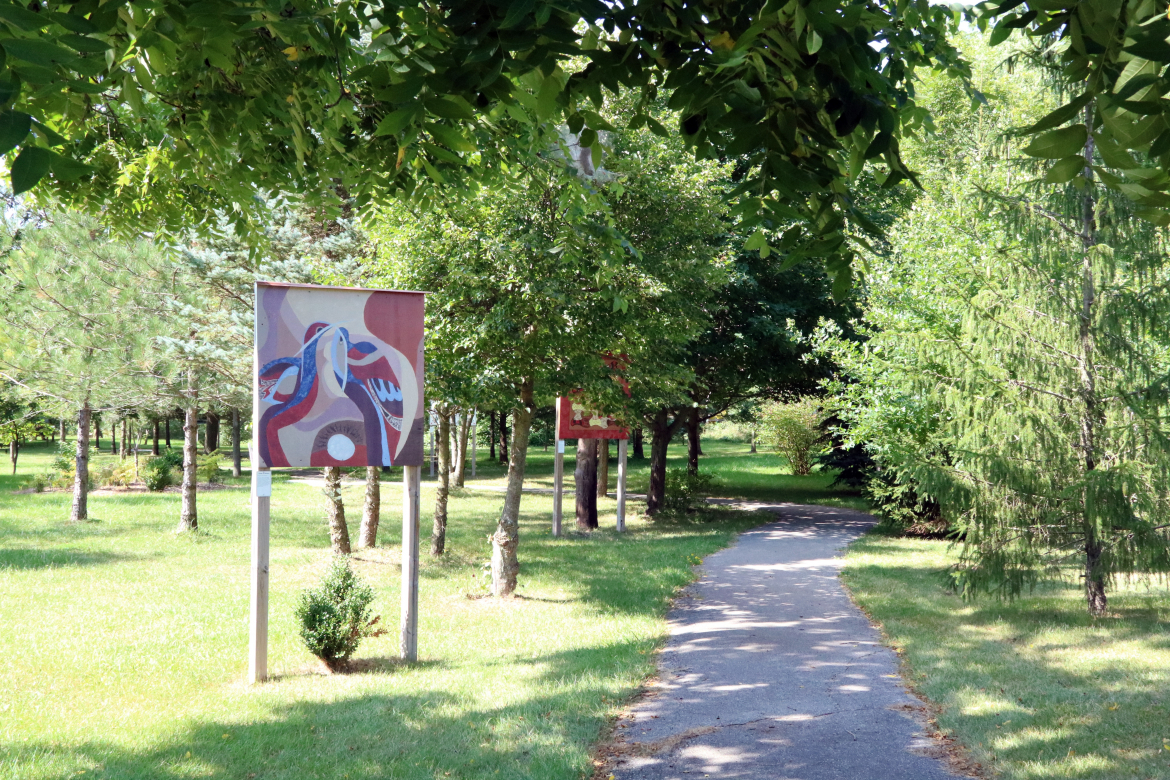 quilts trail in Ailsa Craig Lions Park 