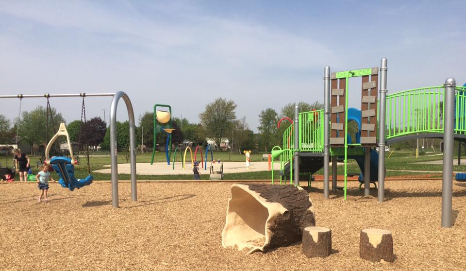 elm street park and splash pad