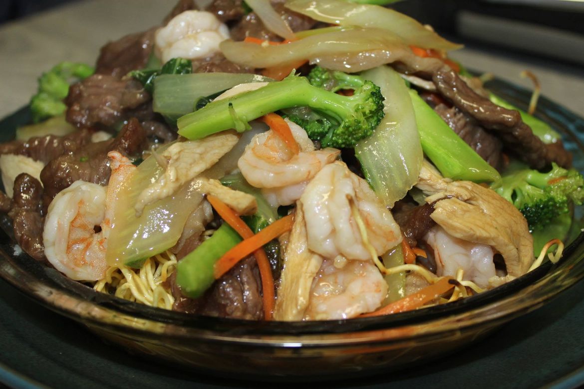 Chinese Style Chow Mein 