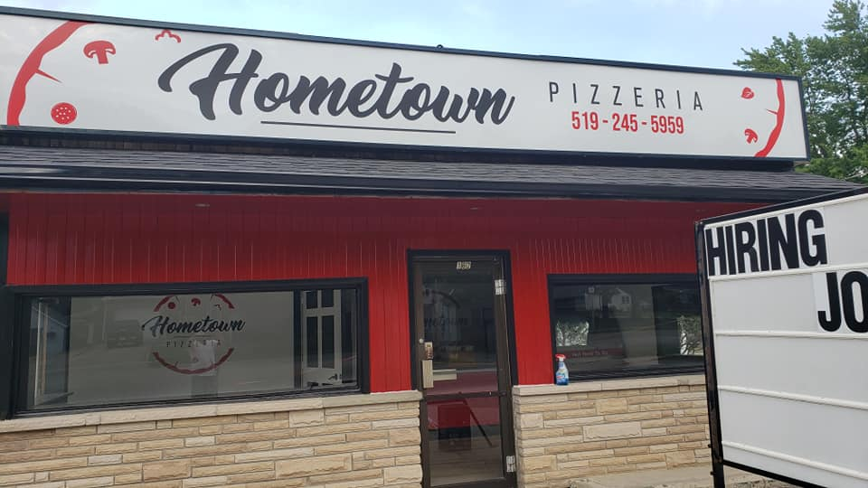 hometown pizza storefront